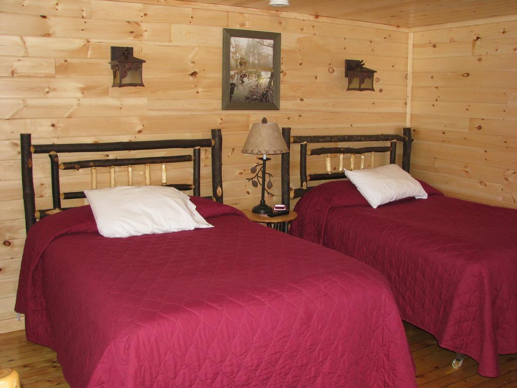 Pine Knoll Hotel Lakeside Lodge & Cabin Old Forge Phòng bức ảnh