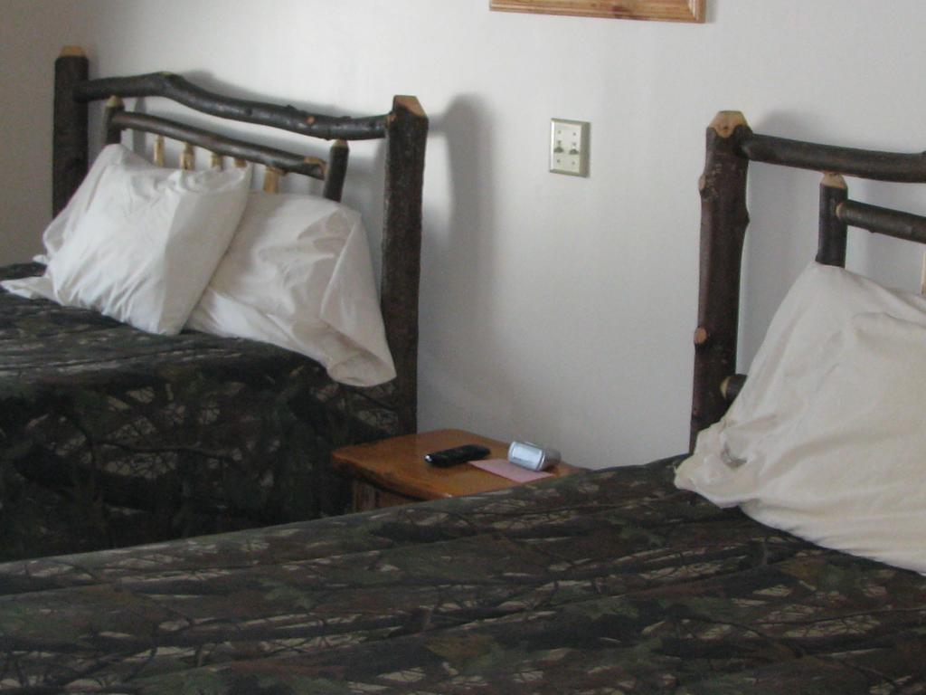 Pine Knoll Hotel Lakeside Lodge & Cabin Old Forge Ngoại thất bức ảnh